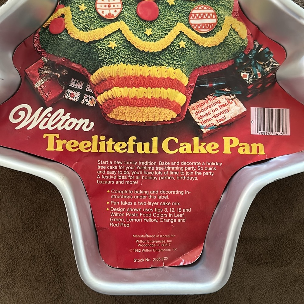 Wilton *NEW* *VINTAGE* Treeliteful Cake Baking Pan - Picture 2 of 13